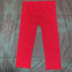 Leggings like a hot pink coral
